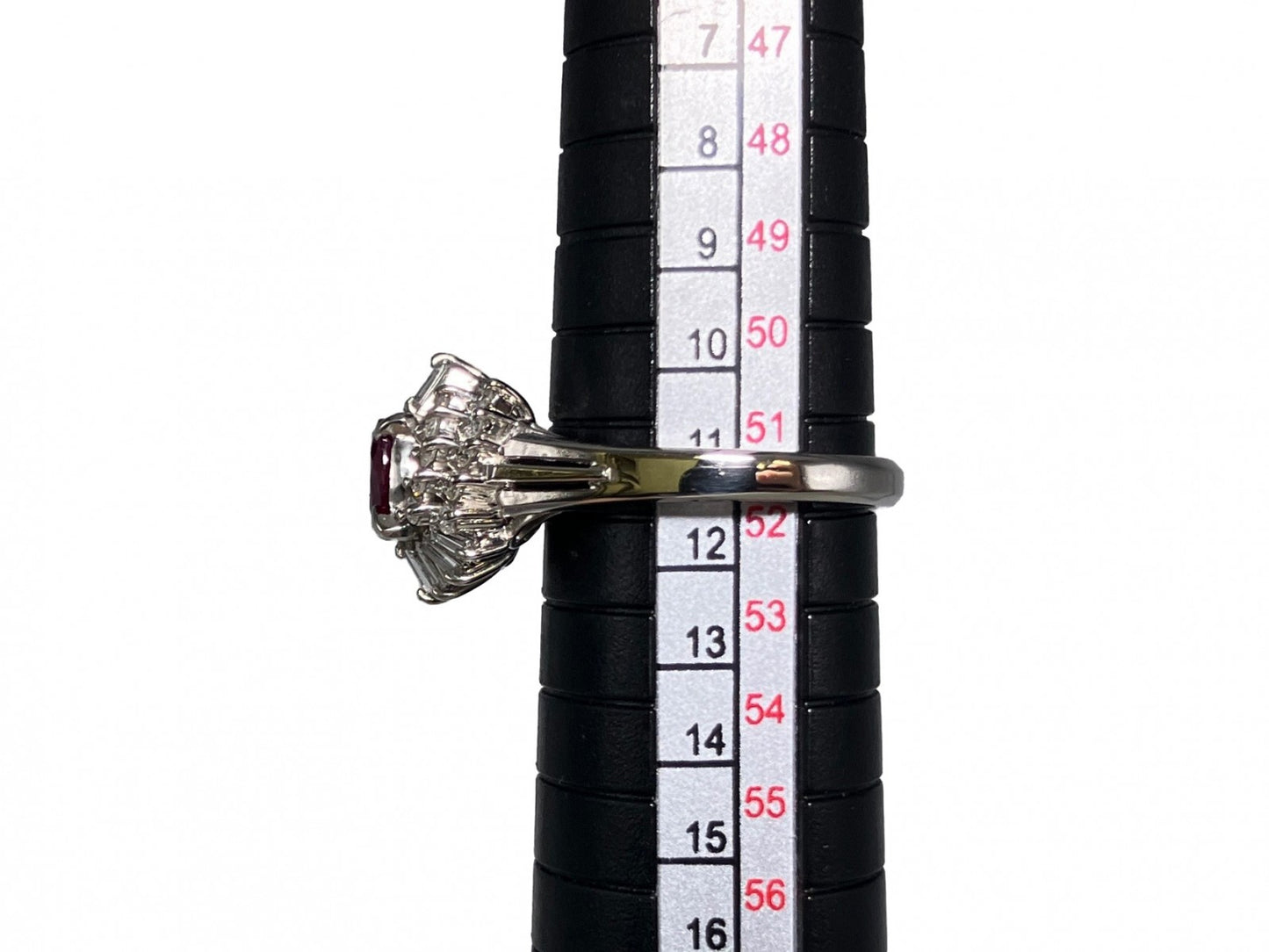 ルビー 0.81ct Pigeon Blood AIGS 宝石鑑別書付き  6.14㎜×5.00㎜×2.72㎜ PT900 7.8g リング メレダイヤ 0.62ct 1288S