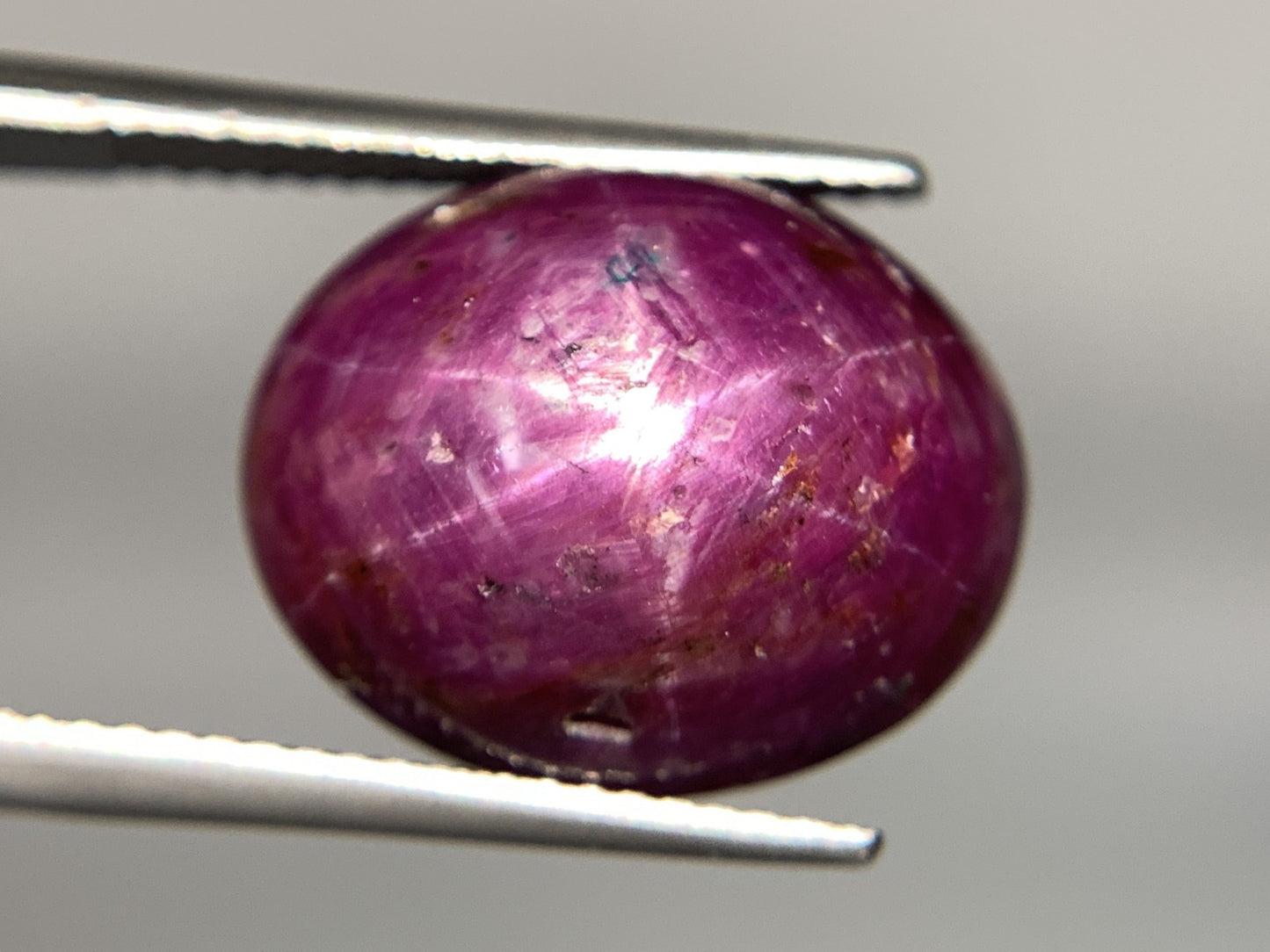 スタールビー 19.936ct  宝石ソーティング付き  15.7㎜×13.1㎜×9.8㎜  天然 ルース（ 裸石 ） 4891Y