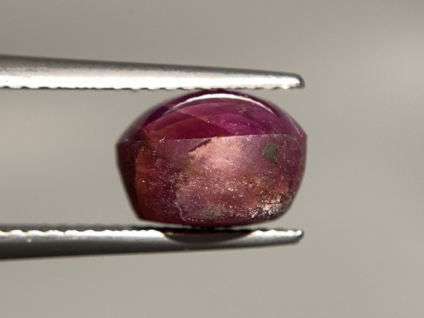 スタールビー 天然 8.082ct 宝石ソーティング付き 11.0㎜×9.4㎜×6.7㎜ ルース（ 裸石 ） 6751Y
