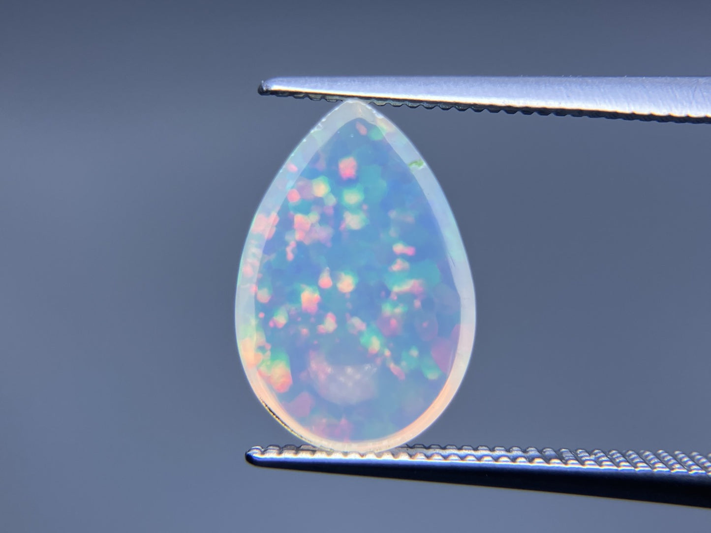 オパール 1.944ct 宝石ソーティング付き 12.9㎜×8.8㎜×3.7㎜ ルース（ 裸石 ） 4334S