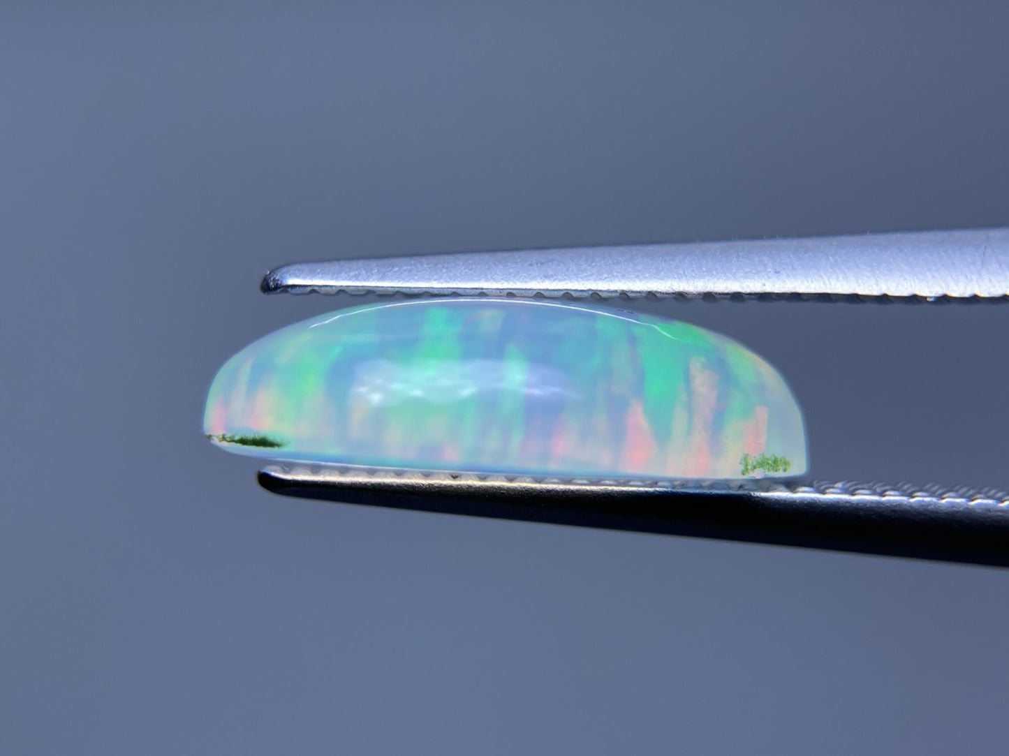 オパール 1.944ct 宝石ソーティング付き 12.9㎜×8.8㎜×3.7㎜ ルース（ 裸石 ） 4334S