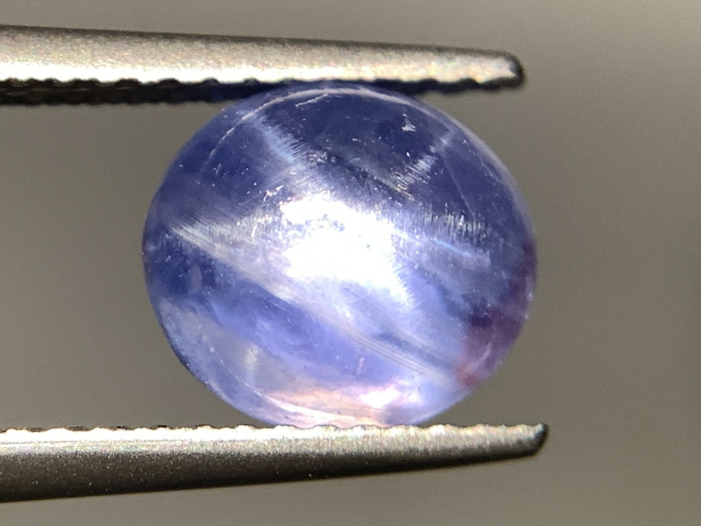 スターサファイア 天然  4.071ct  中央宝石ソーティング付き  8.2㎜×7.4㎜×6.3㎜  ルース（ 裸石 ） 5634Y