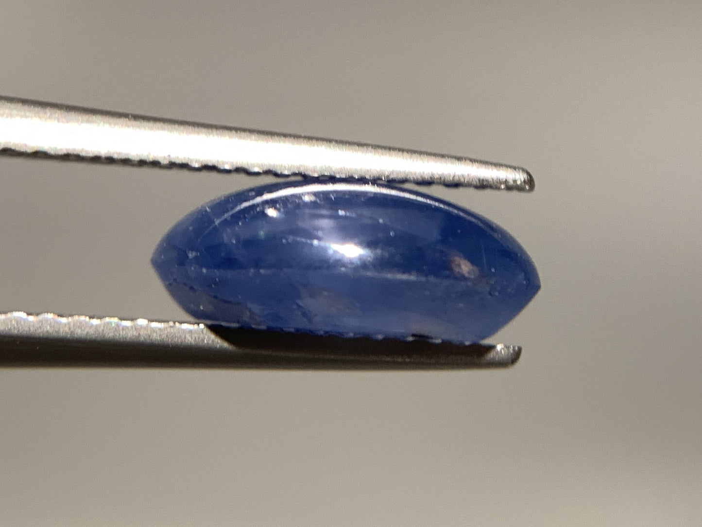 スターサファイア 天然 4.886ct 宝石ソーティング付き 11.5㎜×8.7㎜×4.5㎜ ルース（ 裸石 ） 6734Y