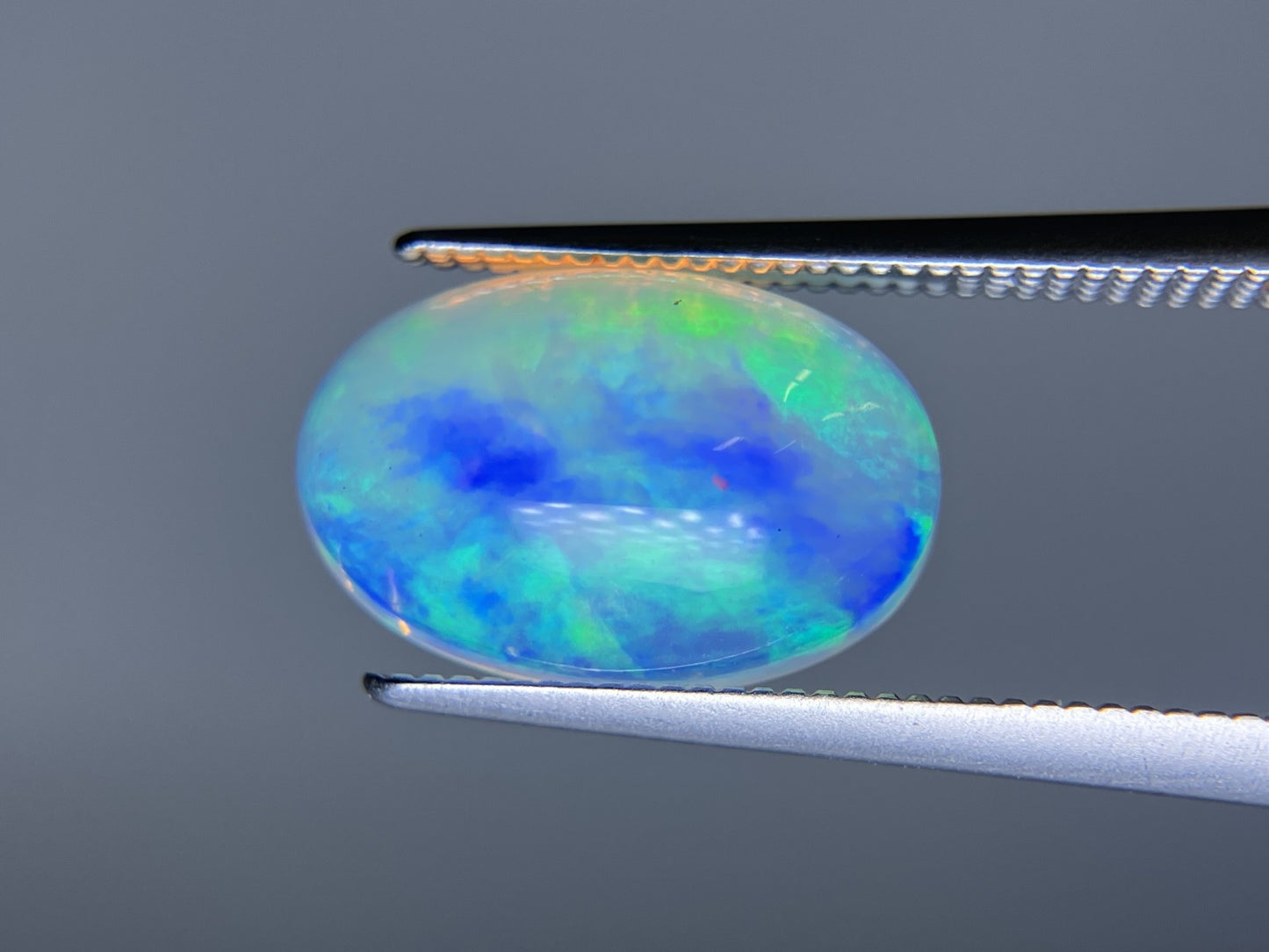 オパール 3.225ct 宝石ソーティング付き 13.1㎜×8.7㎜×5.5㎜ ルース（ 裸石 ） 4347S
