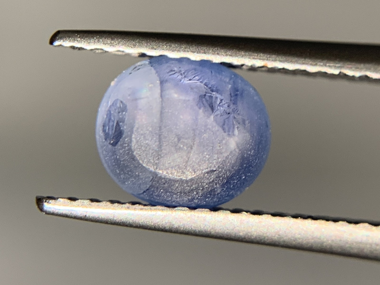 スターサファイア　1.628ct　宝石ソーティング付き　6.9㎜×6.2㎜×3.5㎜　ルース（ 裸石 ）　 1796Y