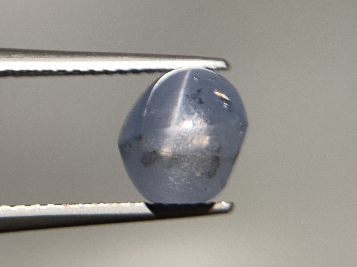 スターサファイア 天然 6.661ct 中央宝石ソーティング付き 9.5㎜×8.0㎜×8.3㎜ ルース（ 裸石 ） 6654Y