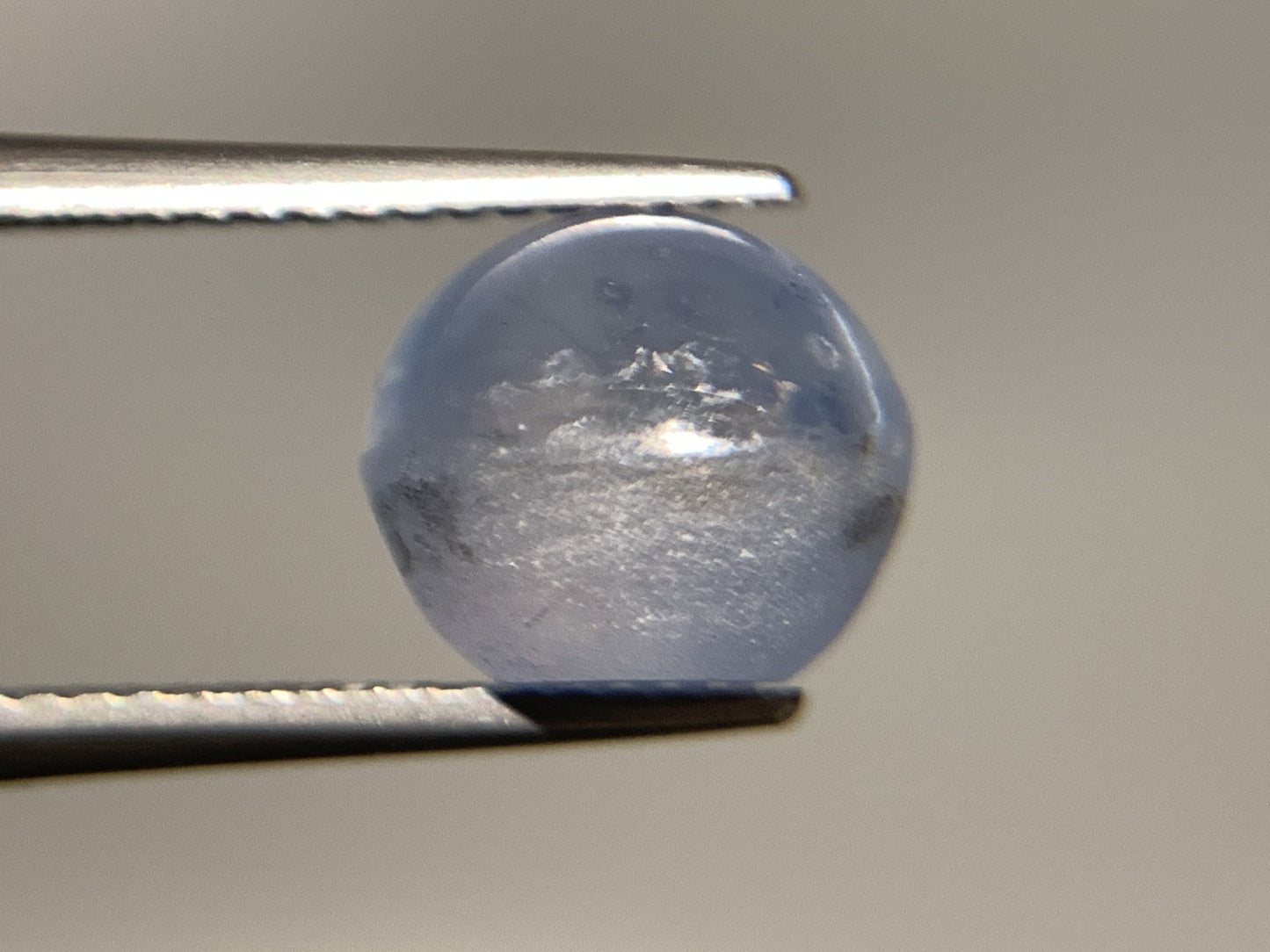 スターサファイア 天然 6.661ct 中央宝石ソーティング付き 9.5㎜×8.0㎜×8.3㎜ ルース（ 裸石 ） 6654Y