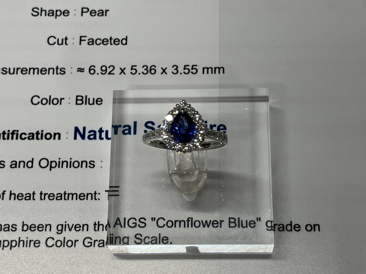 サファイア 1.06ct コンフラワーブルー Cornflower blue AIGS鑑別書 D0.70ct PT900 5.5g 指輪 （JP9号） サイズ直し無料 7865K