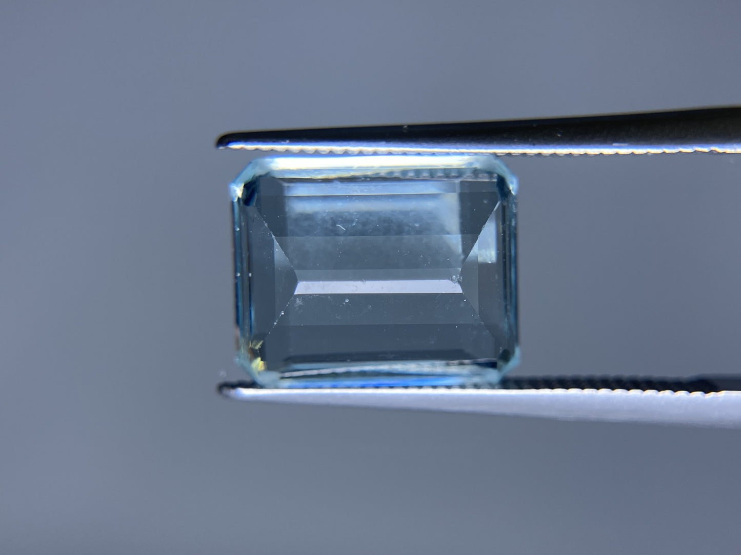 アクアマリン 5.243ct 宝石ソーティング付き 11.9㎜×9.7㎜×5.7㎜ ルース（ 裸石 ） 4111S