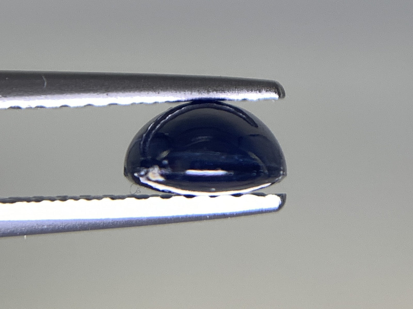 サファイア 1.780ct 宝石ソーティング付き  8.0㎜×5.9㎜×3.3㎜   ルース（ 裸石 ） 2359Y