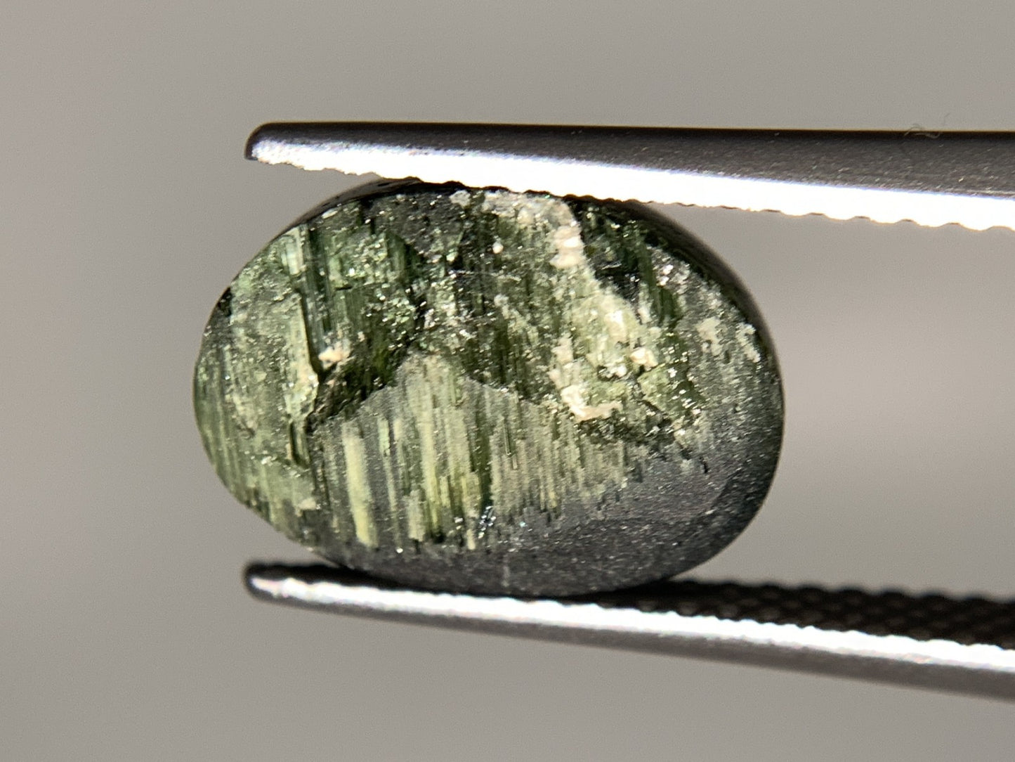 トルマリンキャッツアイ 天然 5.975ct 宝石ソーティング付き 12.1㎜×9.0㎜×6.5㎜ ルース（ 裸石 ） 6726Y