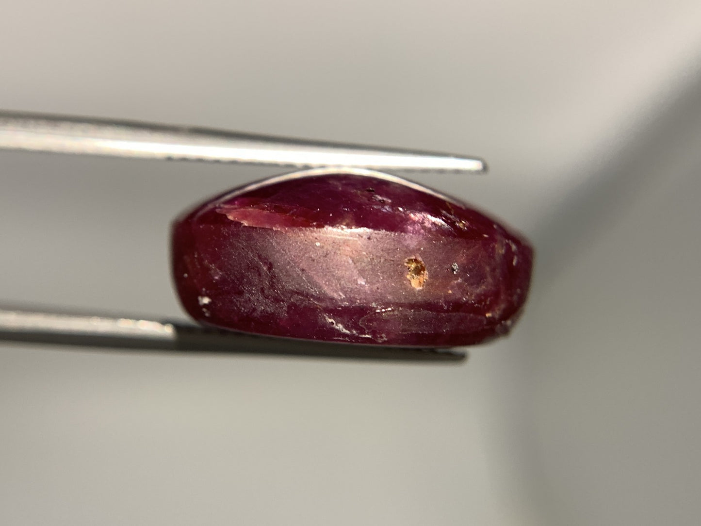 スタールビー 天然  33.411ct  宝石ソーティング付き  19.4㎜×15.8㎜×9.2㎜ ルース（ 裸石 ）  5697Y