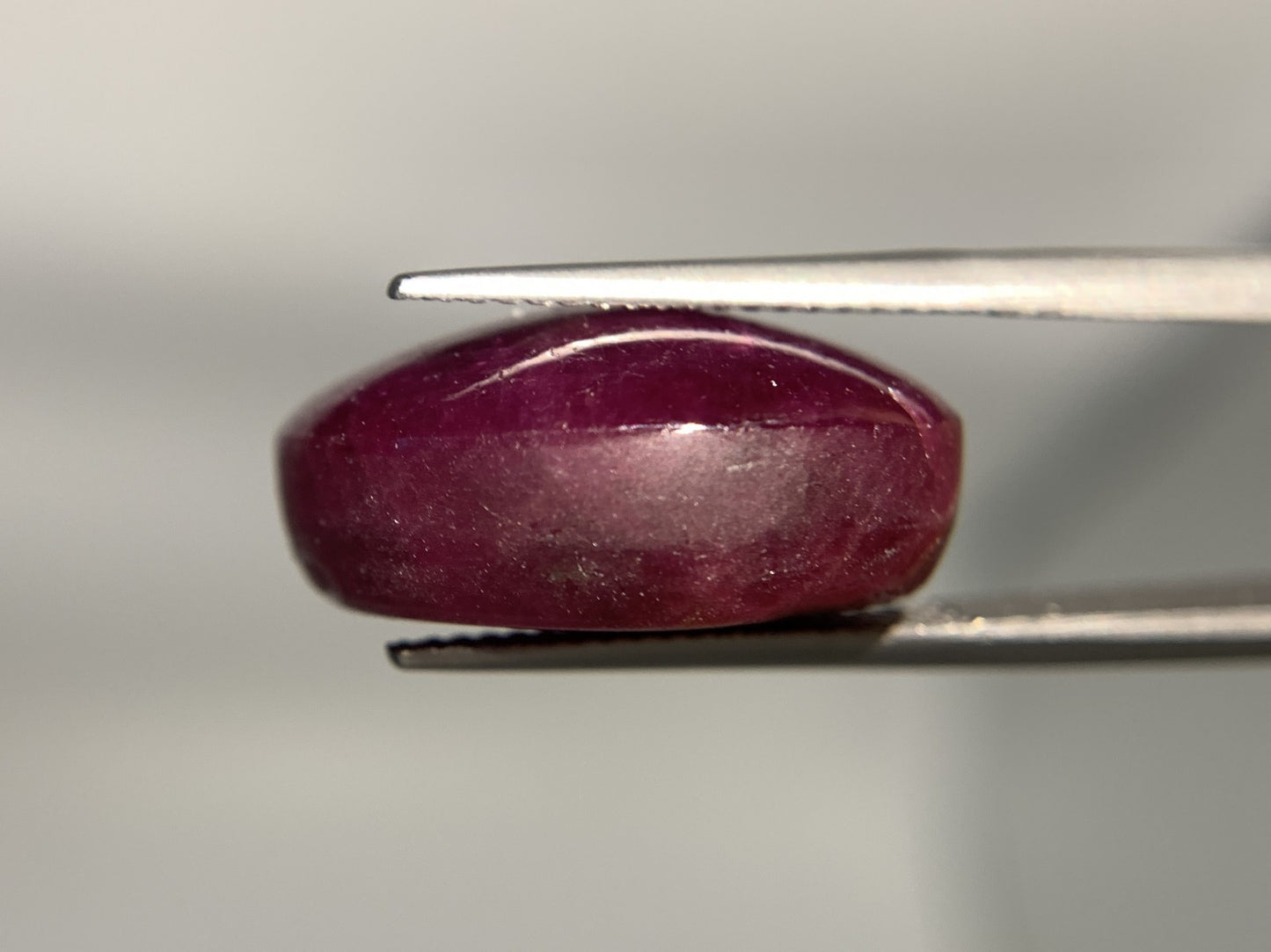 スタールビー 天然  33.411ct  宝石ソーティング付き  19.4㎜×15.8㎜×9.2㎜ ルース（ 裸石 ）  5697Y