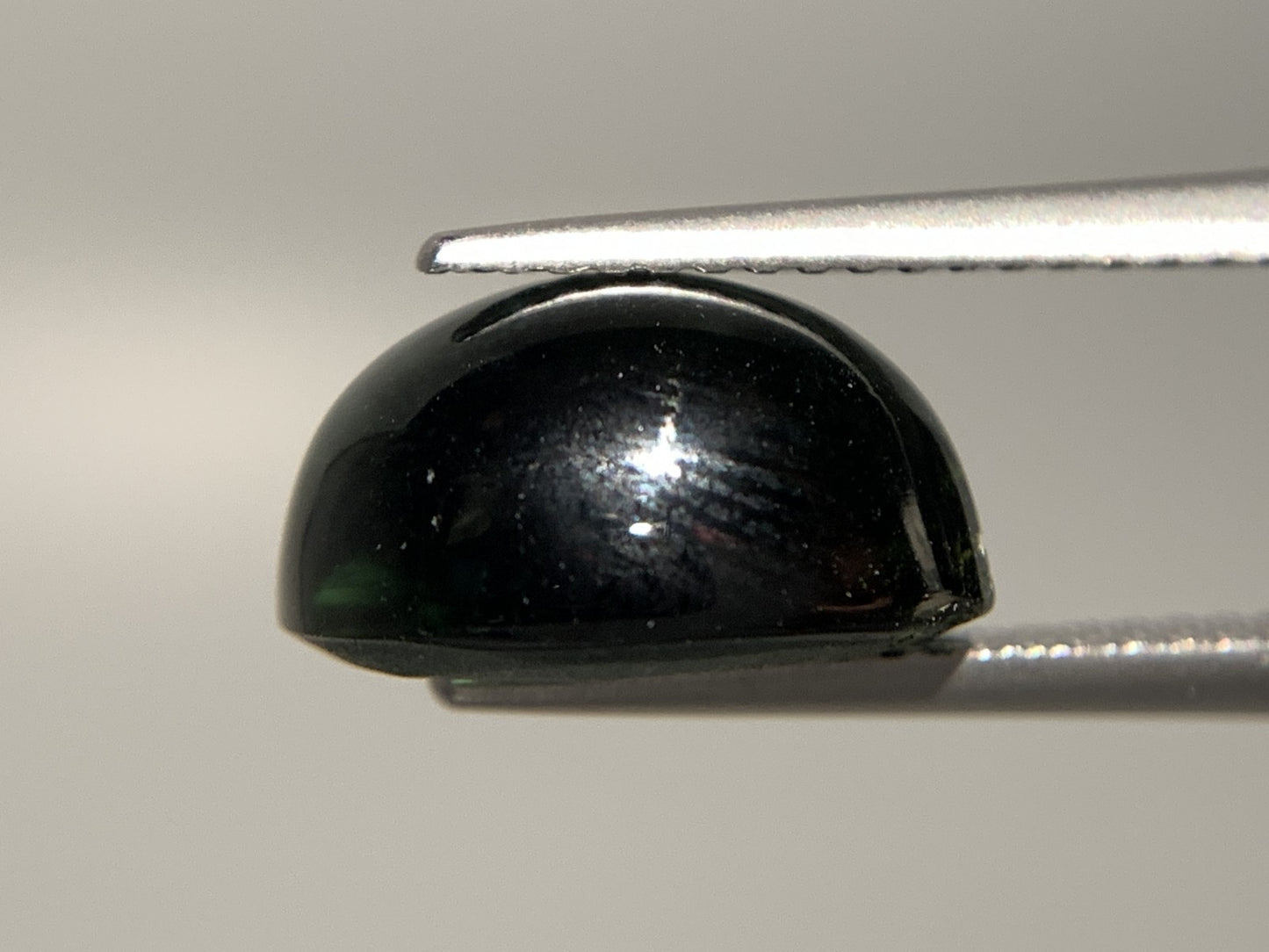トルマリンキャッツアイ 天然 5.975ct 宝石ソーティング付き 12.1㎜×9.0㎜×6.5㎜ ルース（ 裸石 ） 6726Y