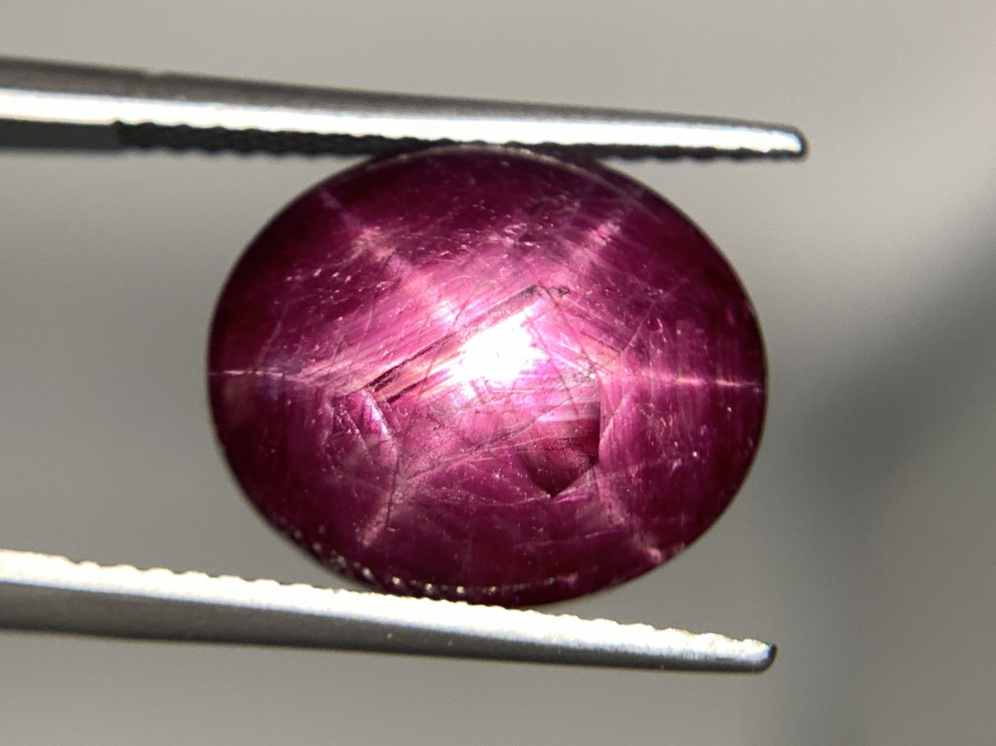 スタールビー 天然  14.763ct  宝石ソーティング付き  13.6㎜×11.6㎜×7.8㎜ ルース（ 裸石 ）  5698Y