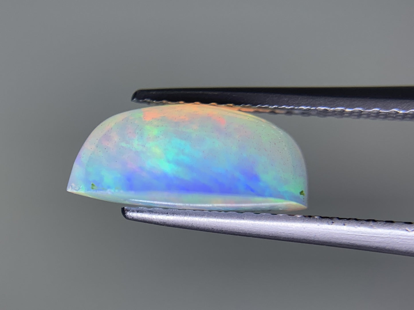 オパール 2.565ct  宝石ソーティング付き  12.1㎜×8.0㎜×5.4㎜  ルース（ 裸石 ） 4332Y