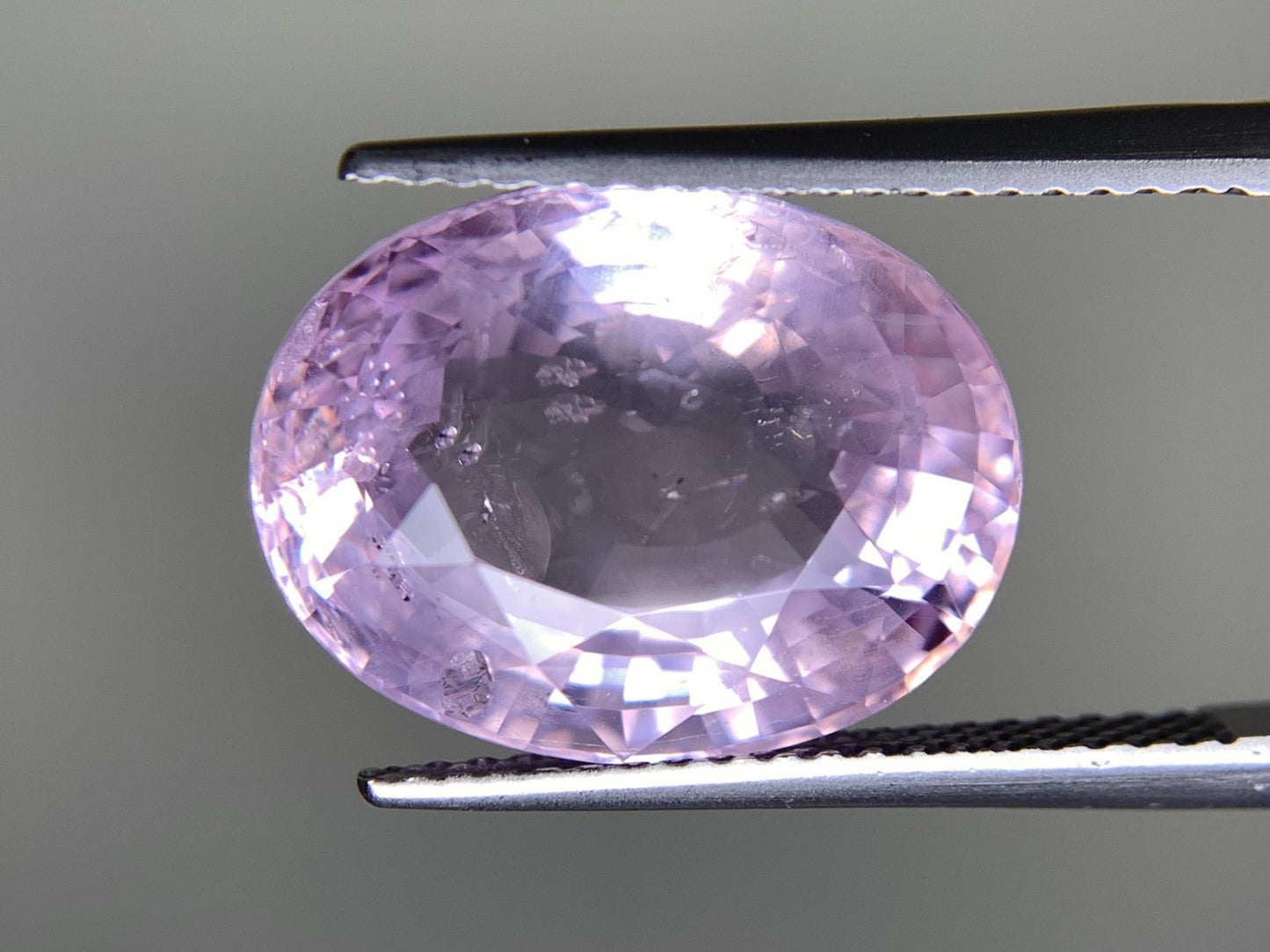 サファイア 12.14ct  GIA宝石鑑別書付き  No Heat Sri Lanka 14.91㎜×11.48㎜×7.84㎜   天然 ルース（ 裸石 ）   4920Y