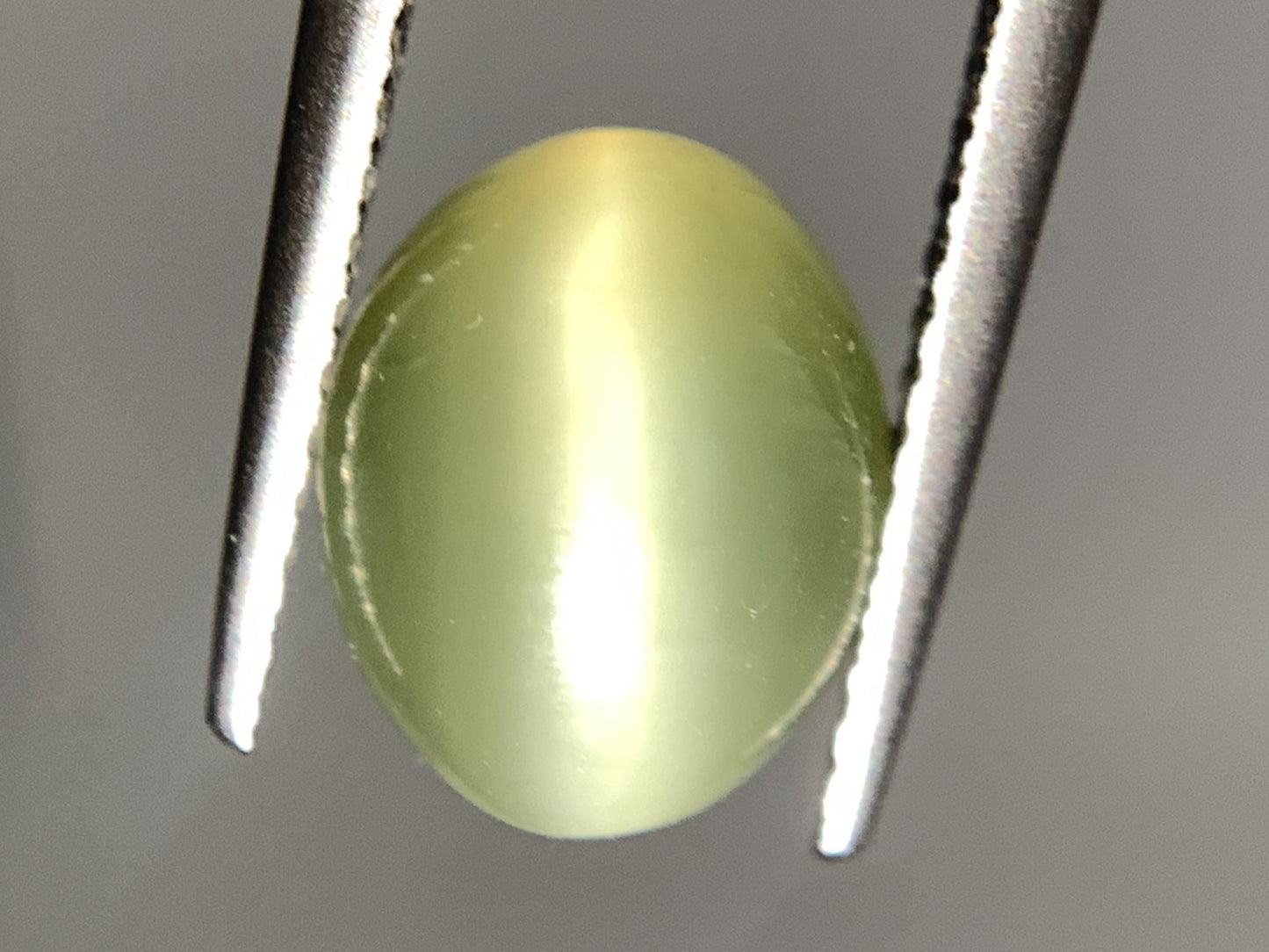 ネフライトキャッツアイ 天然  2.798ct  宝石ソーティング付き  9.4㎜×7.5㎜×4.7㎜ ルース（ 裸石 ）  5034Y