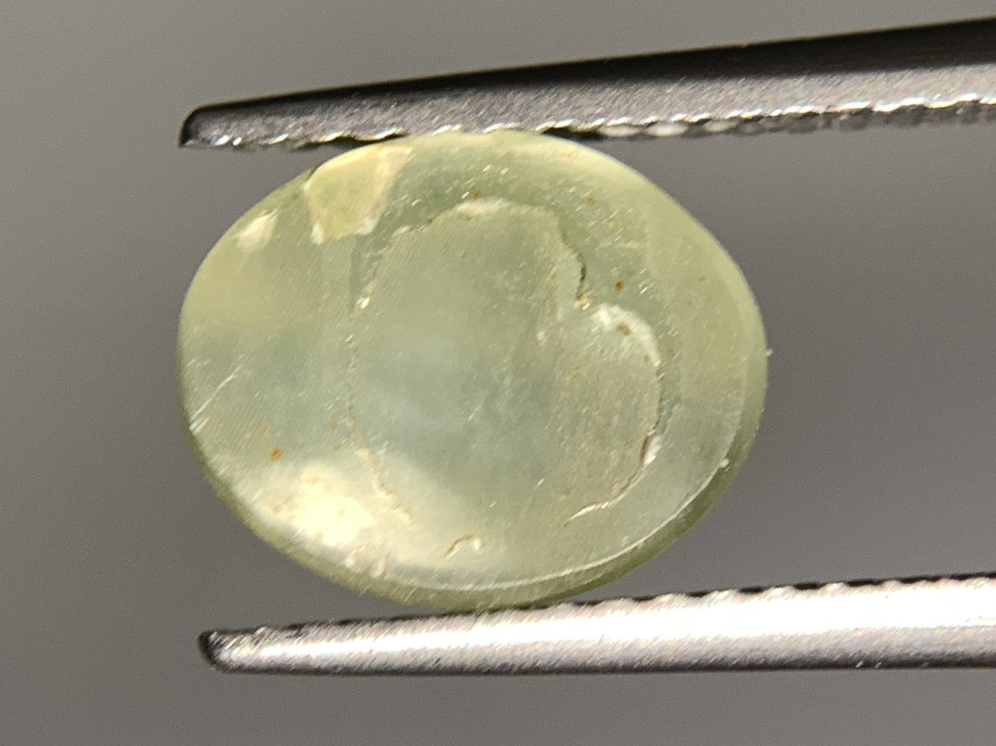 ネフライトキャッツアイ 天然  2.798ct  宝石ソーティング付き  9.4㎜×7.5㎜×4.7㎜ ルース（ 裸石 ）  5034Y