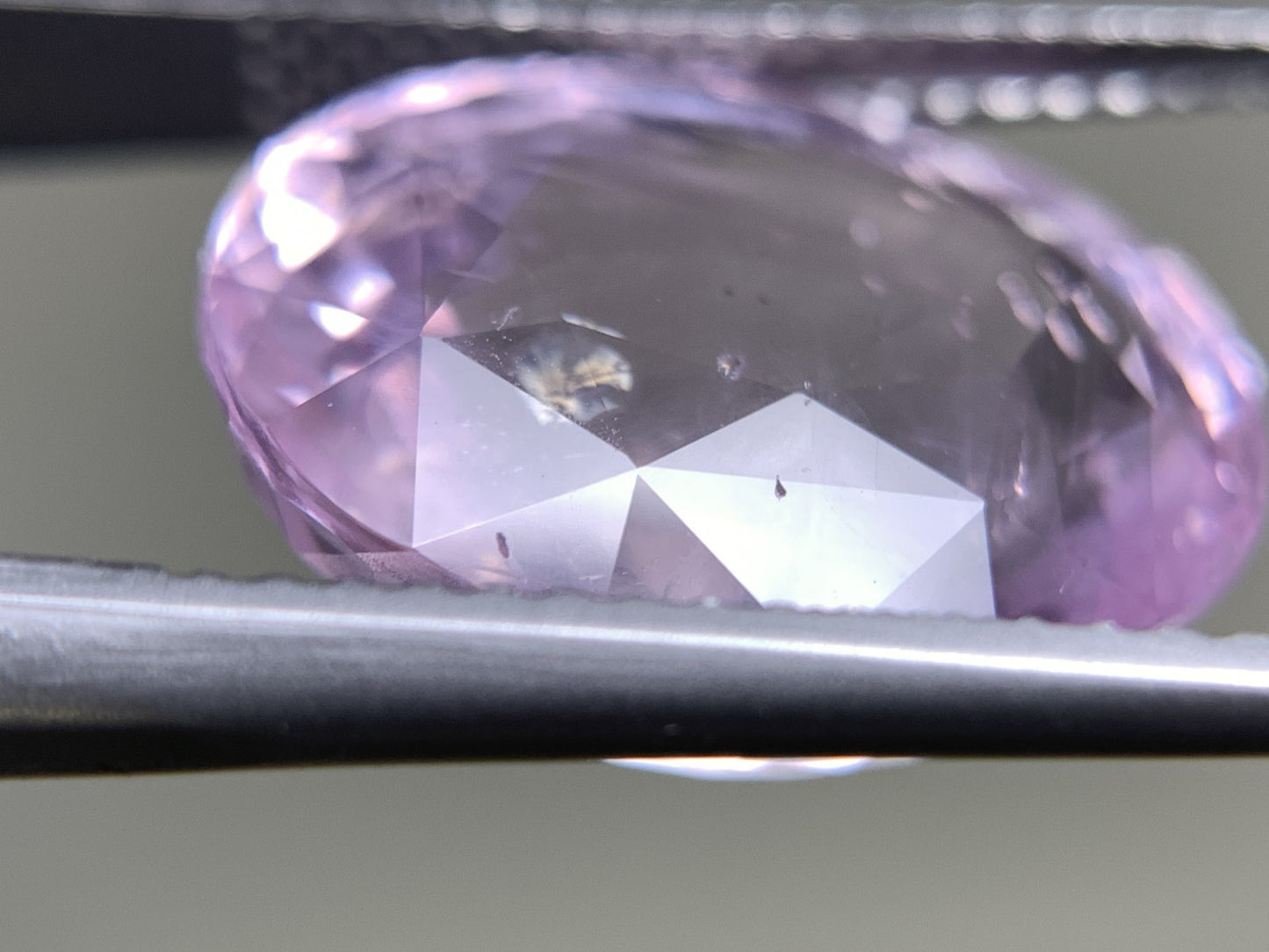 サファイア 12.14ct  GIA宝石鑑別書付き  No Heat Sri Lanka 14.91㎜×11.48㎜×7.84㎜   天然 ルース（ 裸石 ）   4920Y