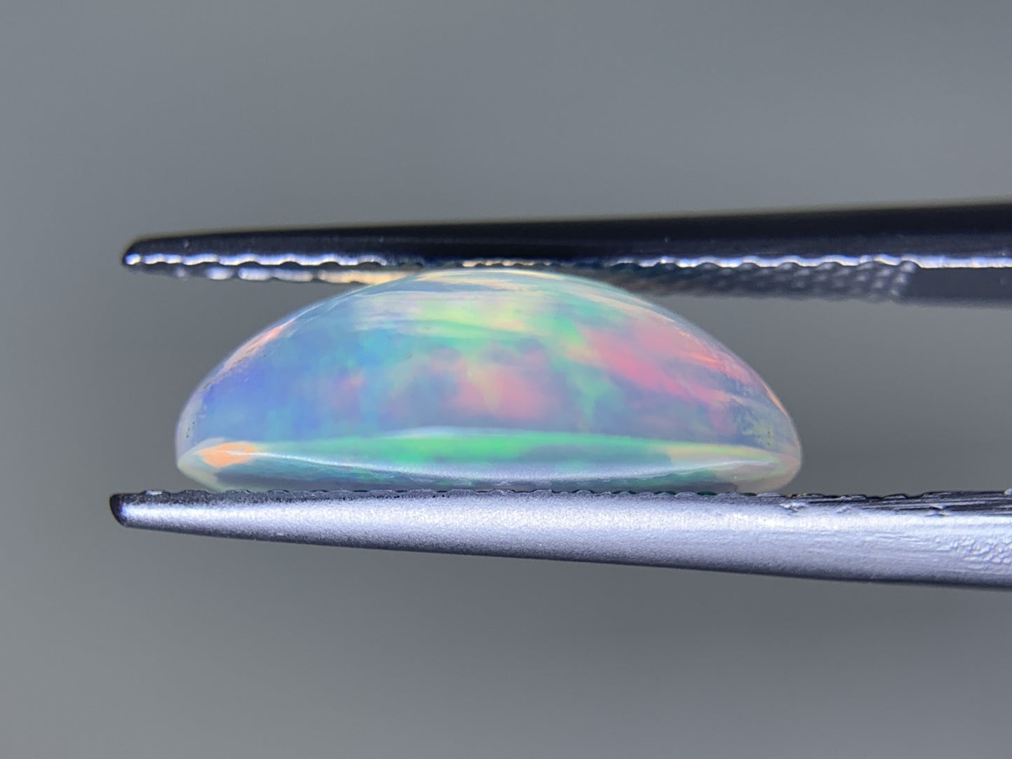 オパール 2.862ct  宝石ソーティング付き  13.3㎜×9.5㎜×4.7㎜  ルース（ 裸石 ） 4329Y