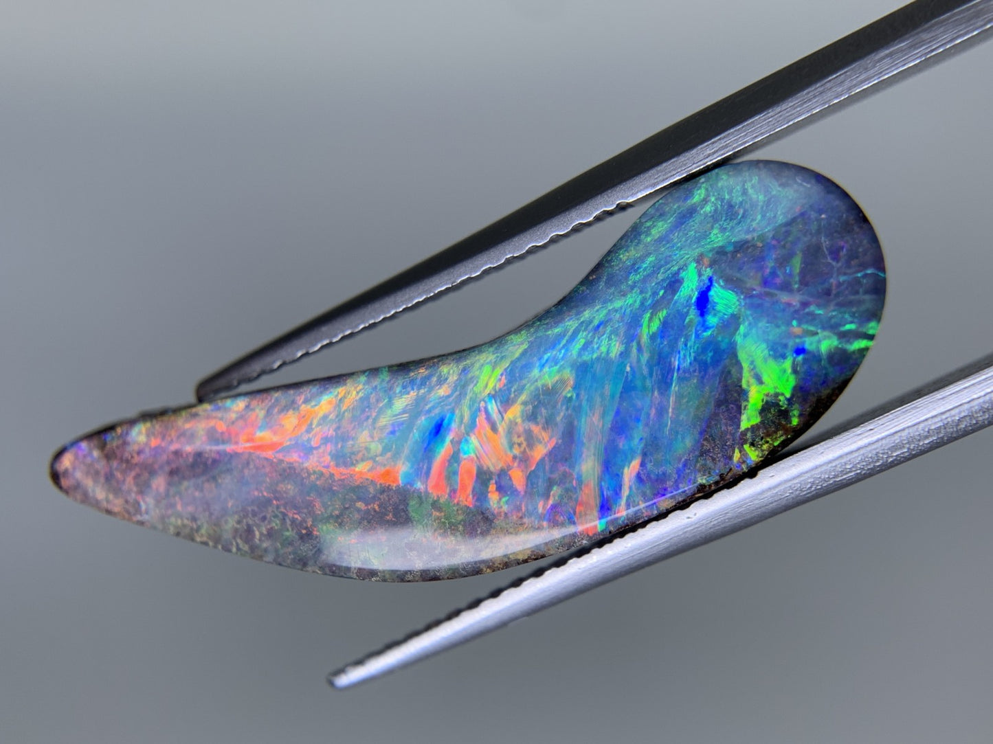 ボルダーオパール 天然 10.245ct 宝石ソーティング付き 29.2㎜×10.3㎜×4.7㎜ ルース（ 裸石 ） 7595Y